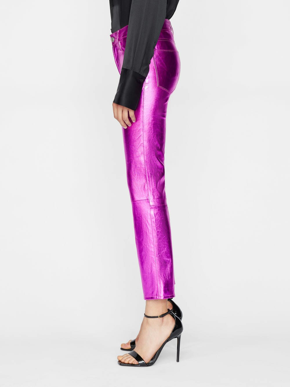 pant side view alt:fit1